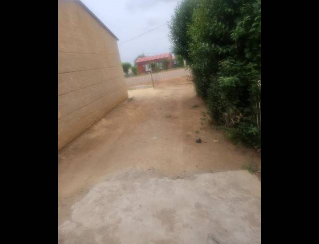 2 BEDROOM HOUSE FOR SALE IN PALM RIDGE EXT 2